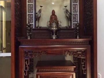 Mẫu bàn thờ chung cư 11
