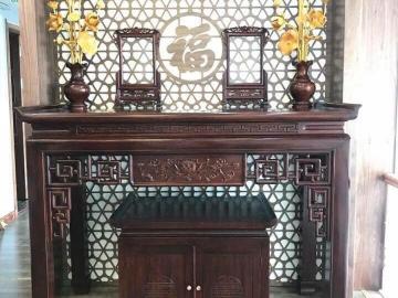 Mẫu bàn thờ chung cư 20