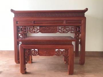 Mẫu bàn thờ chung cư 23