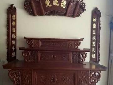 bàn thờ tam cấp