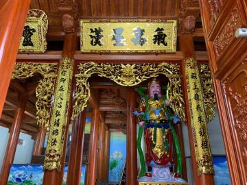Phân biệt hoành phi và câu đối trong di tích lịch sử – văn hóa