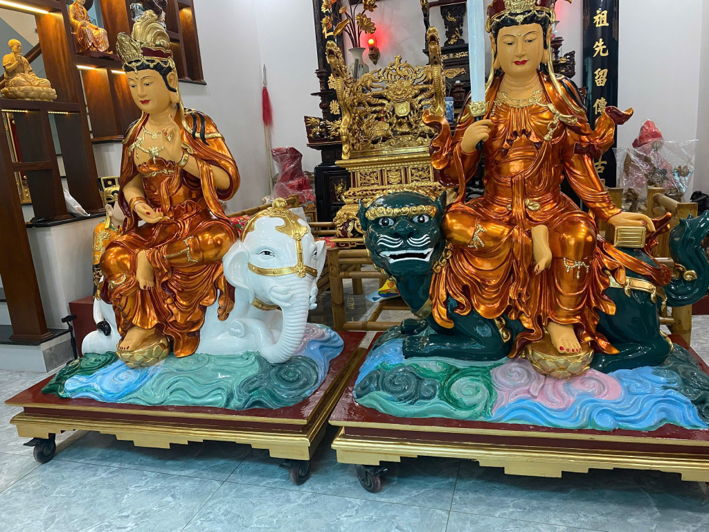 Văn Thù Bồ Tát cưỡi sư tử xanh - Phổ Hiền Bồ Tát cưỡi voi trắng ngà
