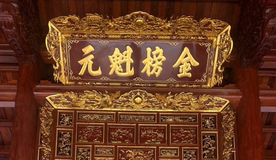 Mẫu hoàng phi đại tự 4 chữ do Đồ Thờ Thông Hồng sản xuất